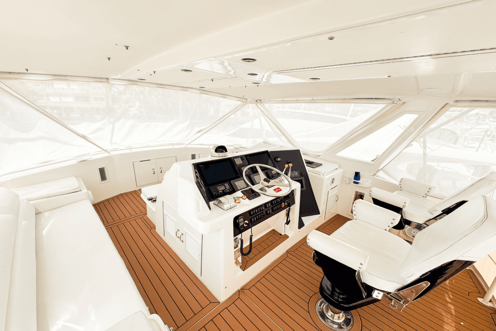 1996 Hatteras 54 Convertible — photo 66