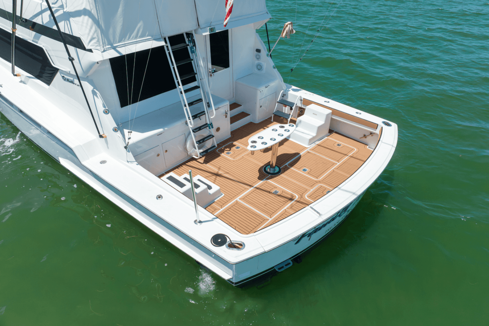1996 Hatteras 54 Convertible — photo 15