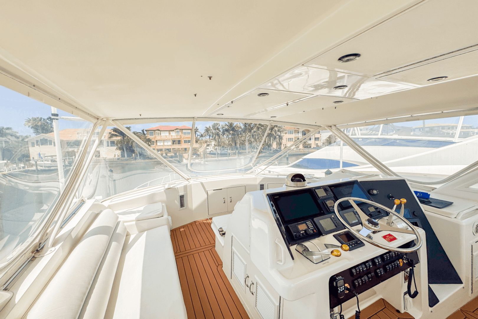 1996 Hatteras 54 Convertible — photo 70