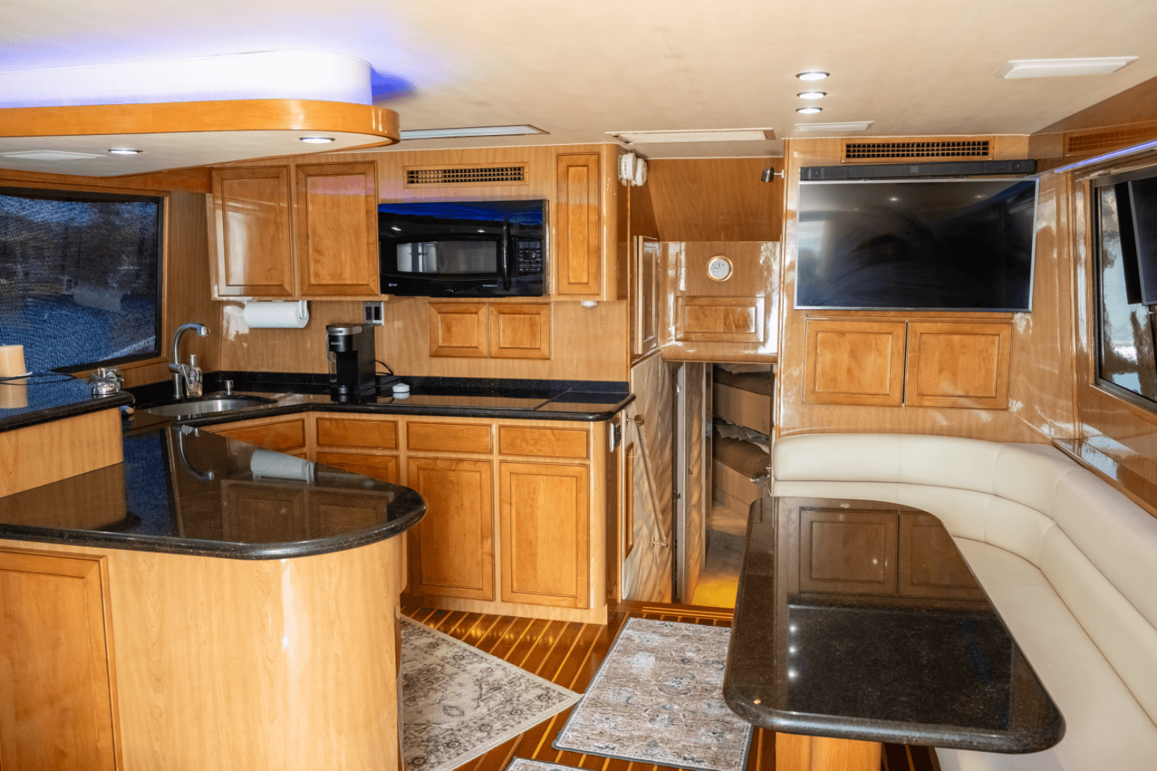 1996 Hatteras 54 Convertible — photo 52