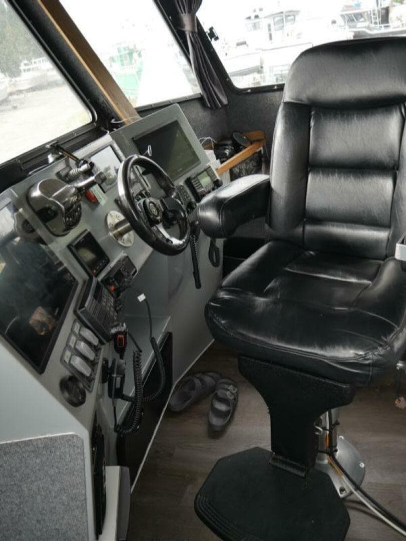 2022 Custom Freestyle 32 — photo 12