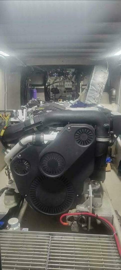 2022 Custom Freestyle 32 — photo 22