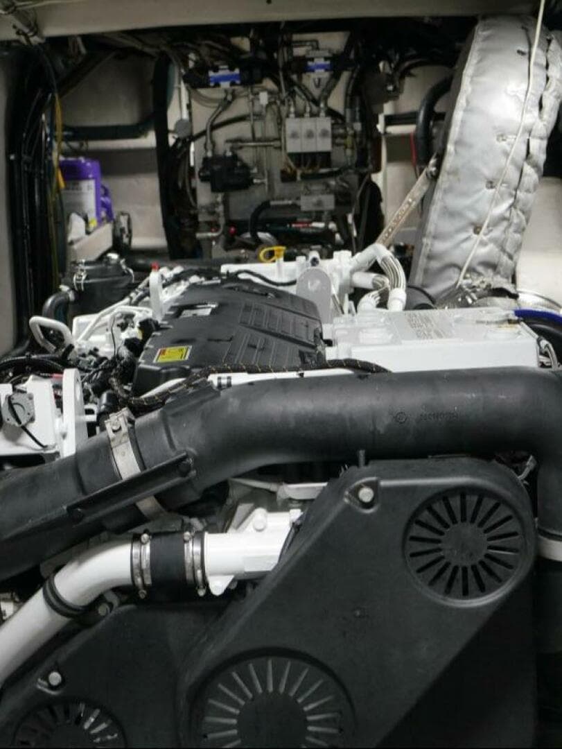 2022 Custom Freestyle 32 — photo 35