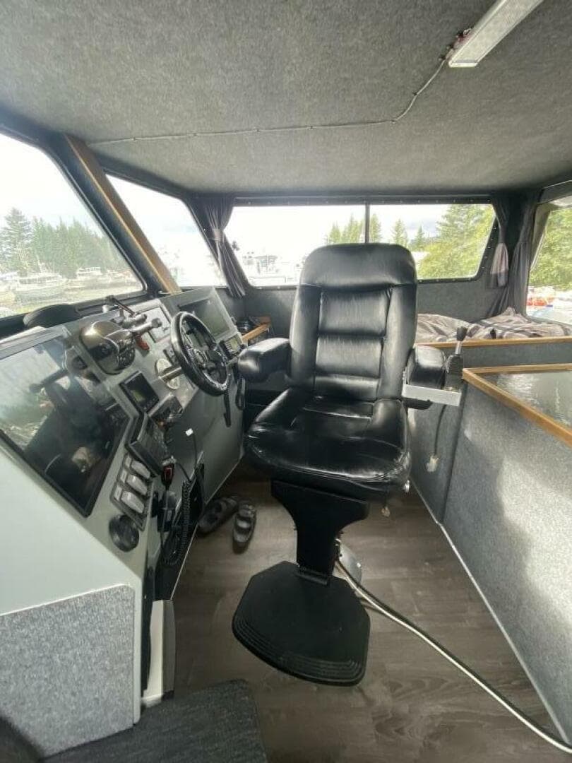 2022 Custom Freestyle 32 — photo 5