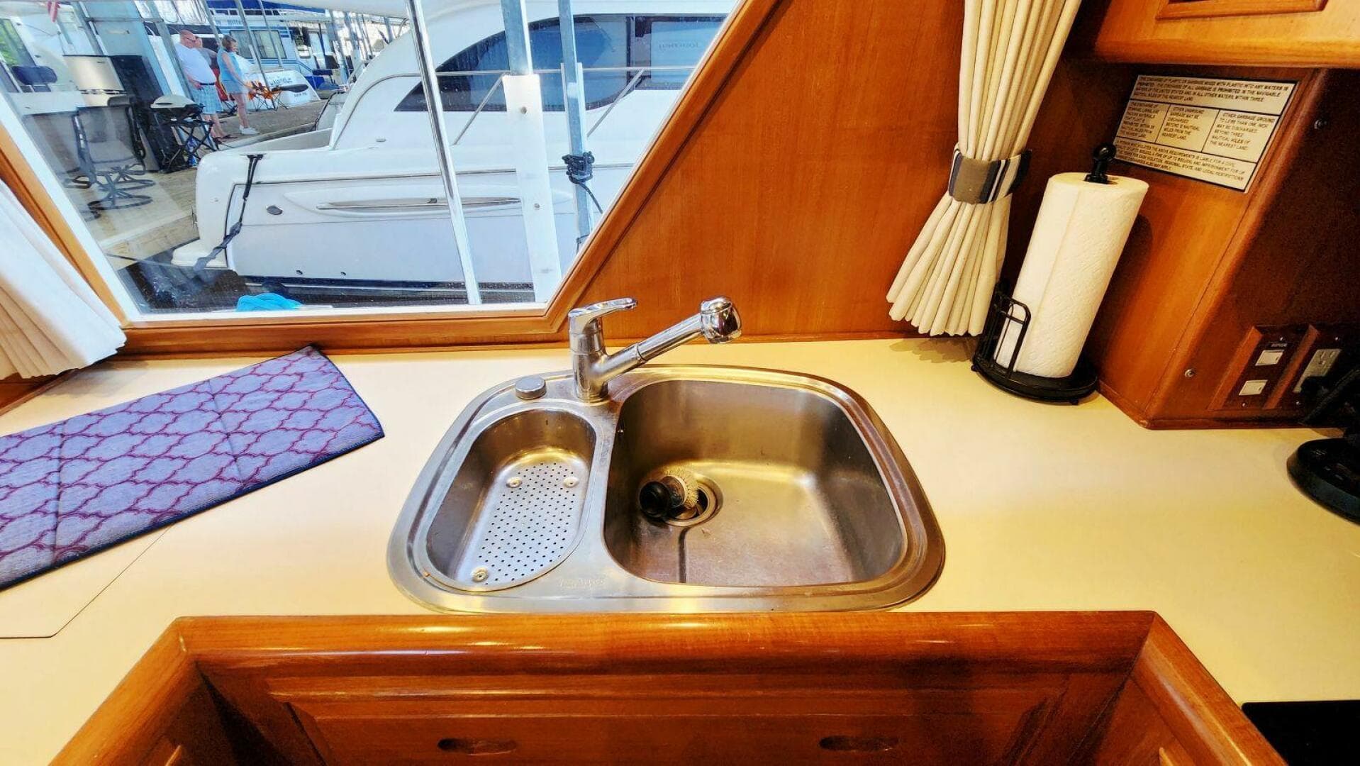 2000 Ocean Alexander 511 Classico — photo 19