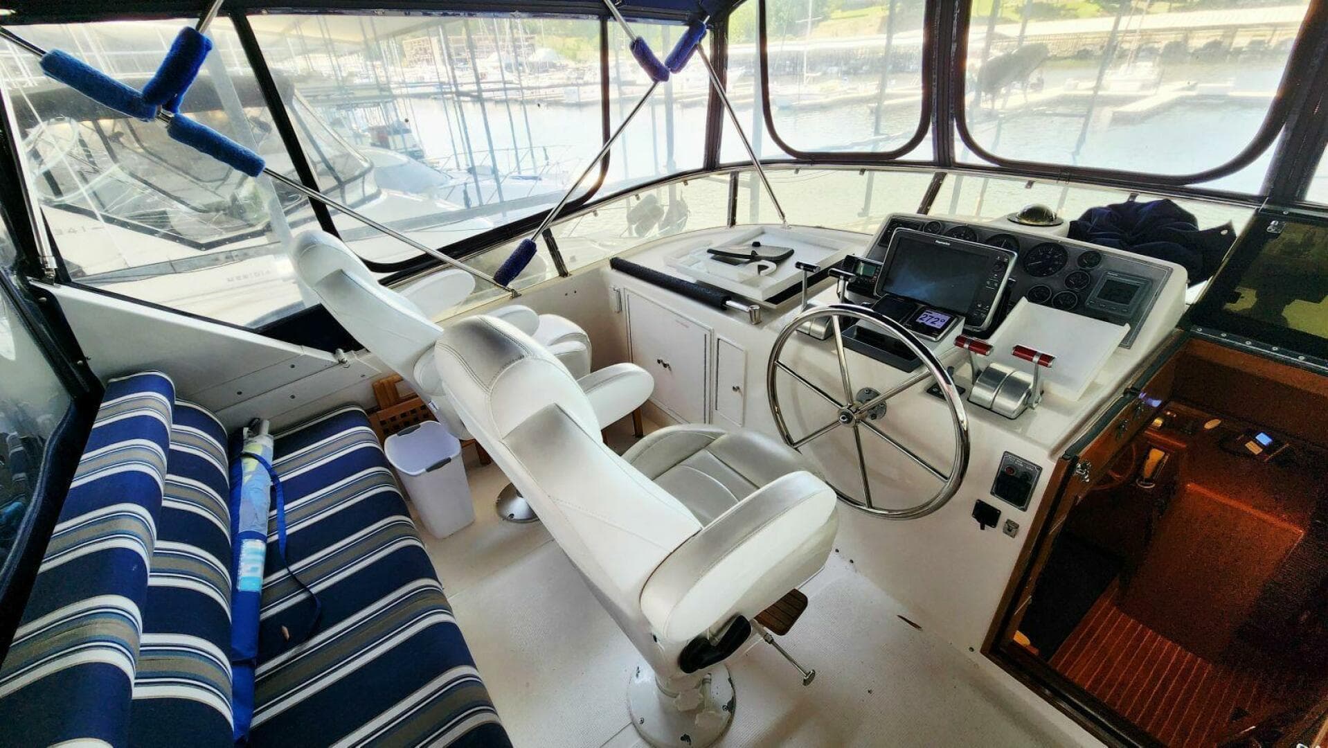 2000 Ocean Alexander 511 Classico — photo 64