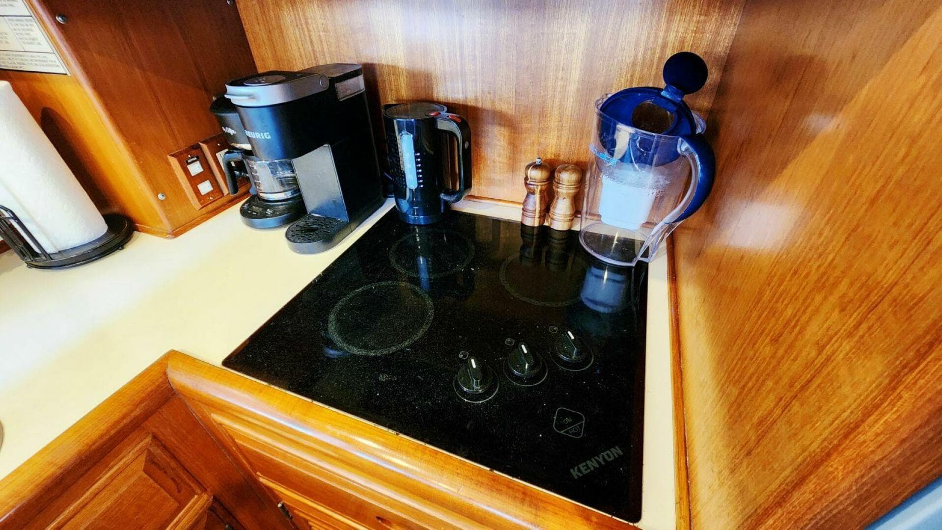 2000 Ocean Alexander 511 Classico — photo 18