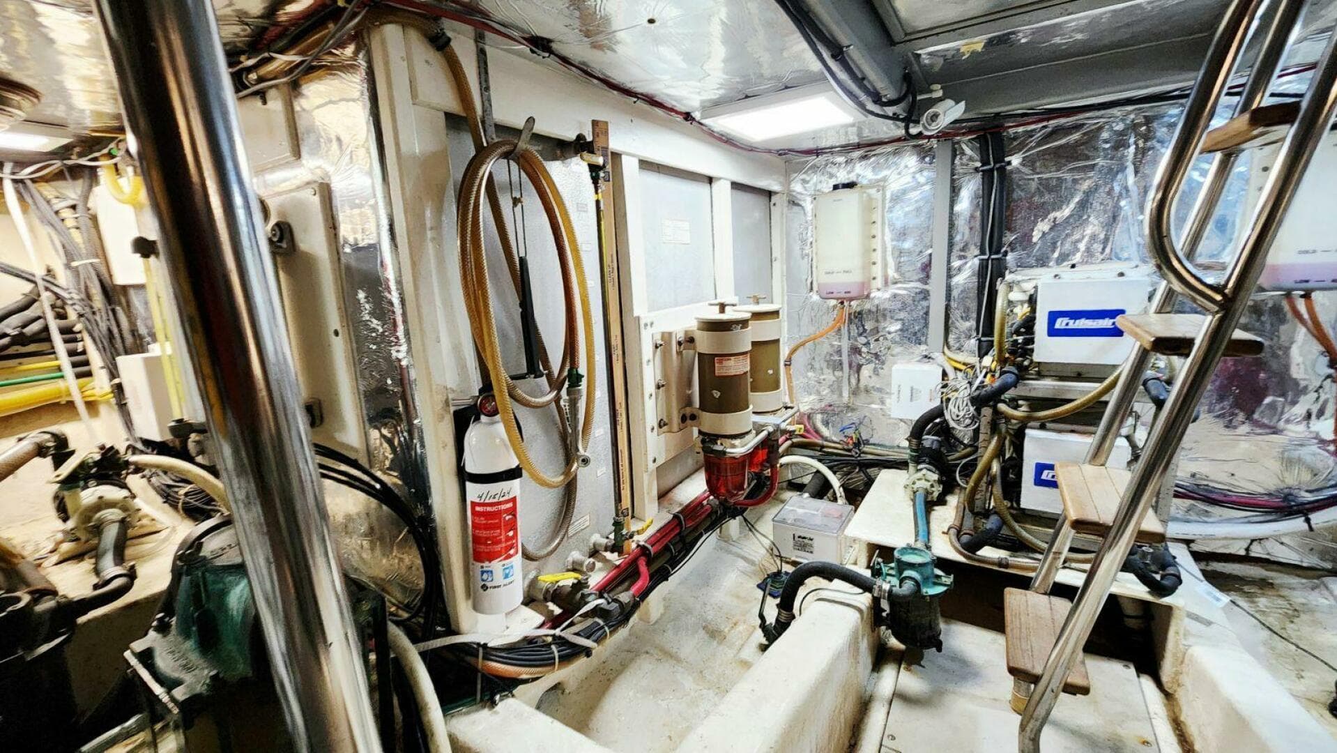 2000 Ocean Alexander 511 Classico — photo 82