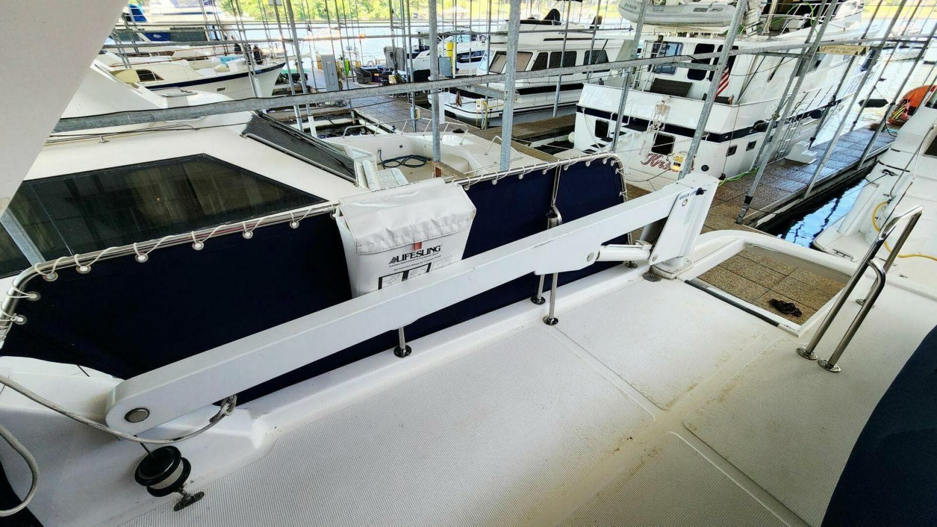 2000 Ocean Alexander 511 Classico — photo 68