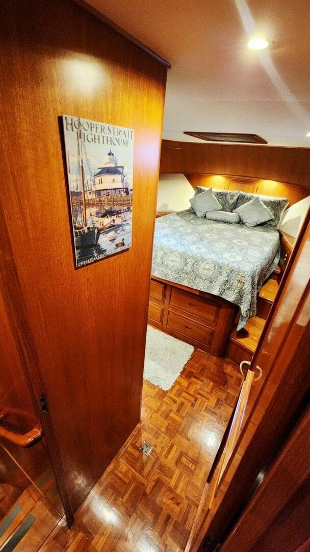 2000 Ocean Alexander 511 Classico — photo 39