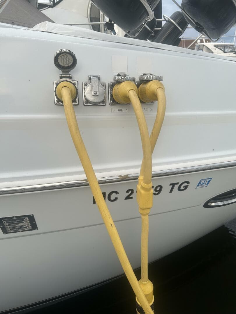 2003 Carver 466 — photo 8