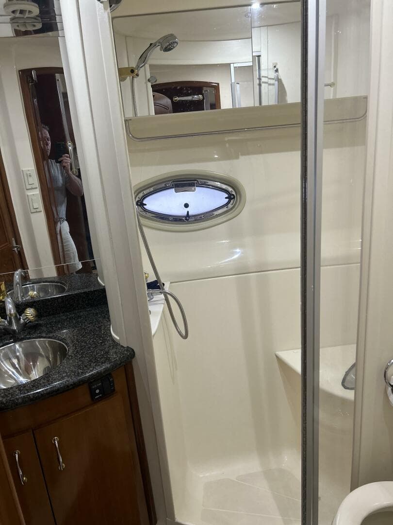 2003 Carver 466 — photo 73