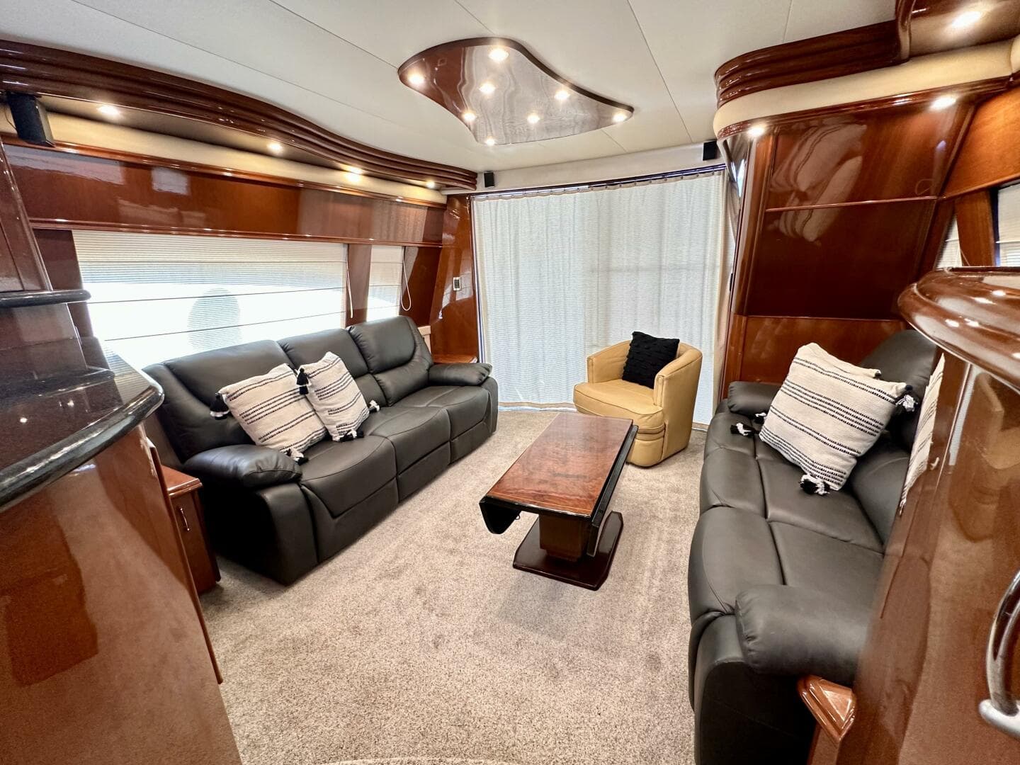 2006 Marquis 59 — photo 8