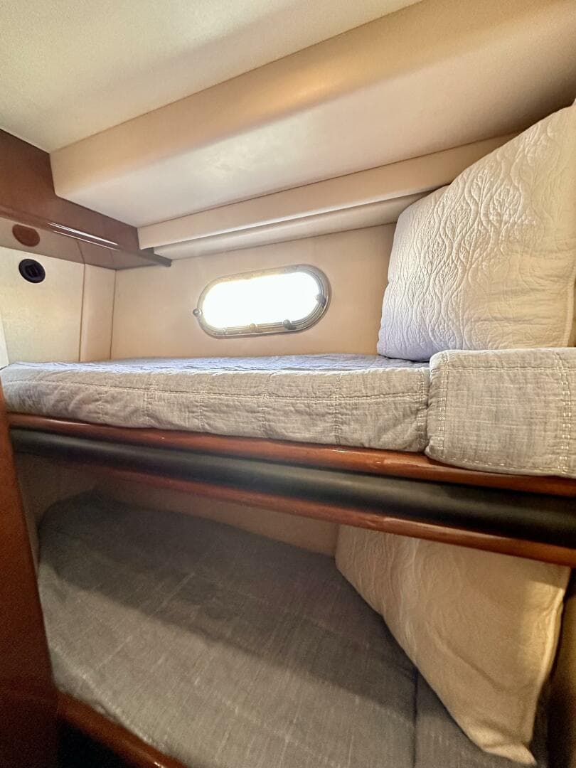 2006 Marquis 59 — photo 16