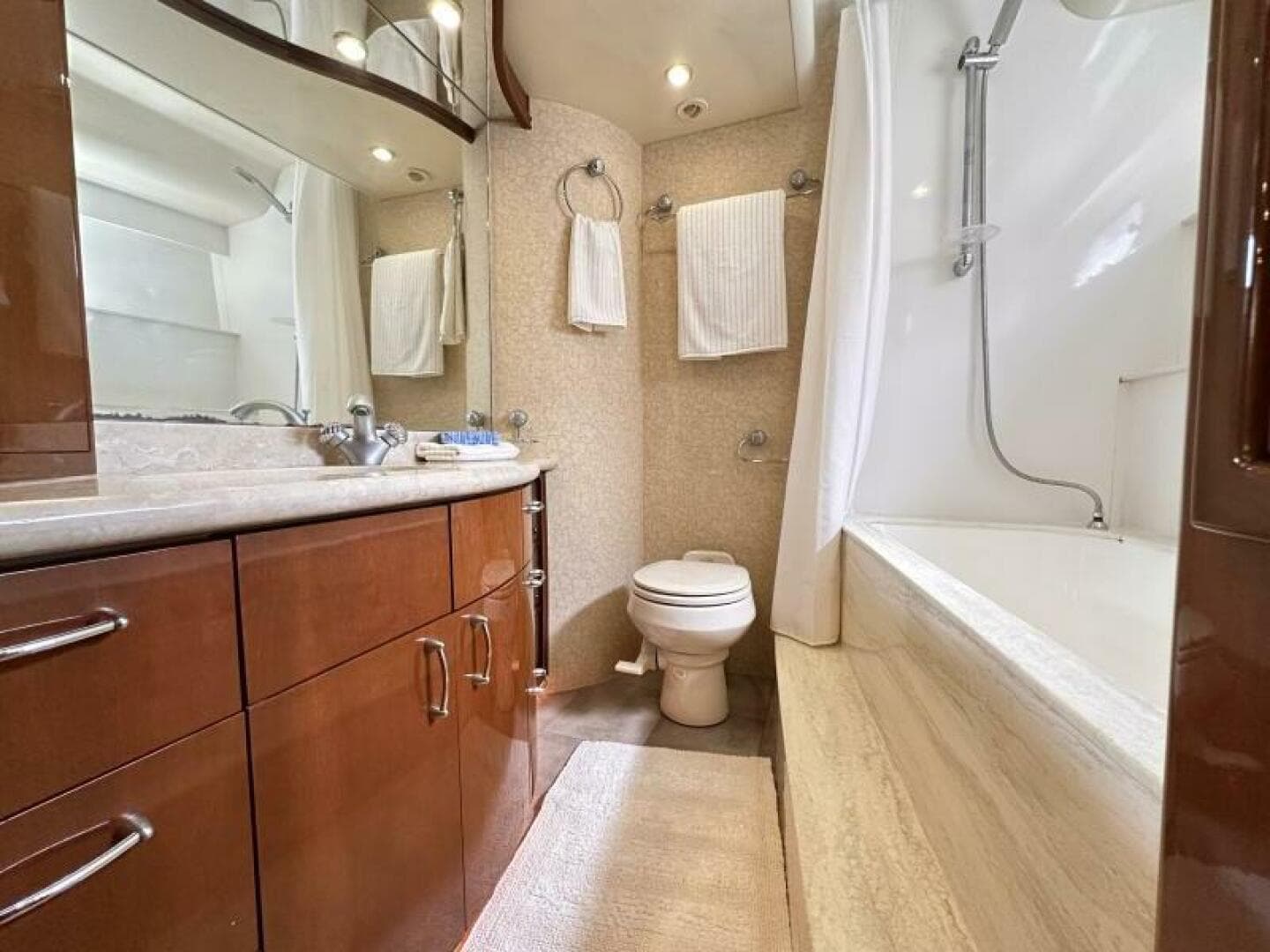 2006 Marquis 59 — photo 12