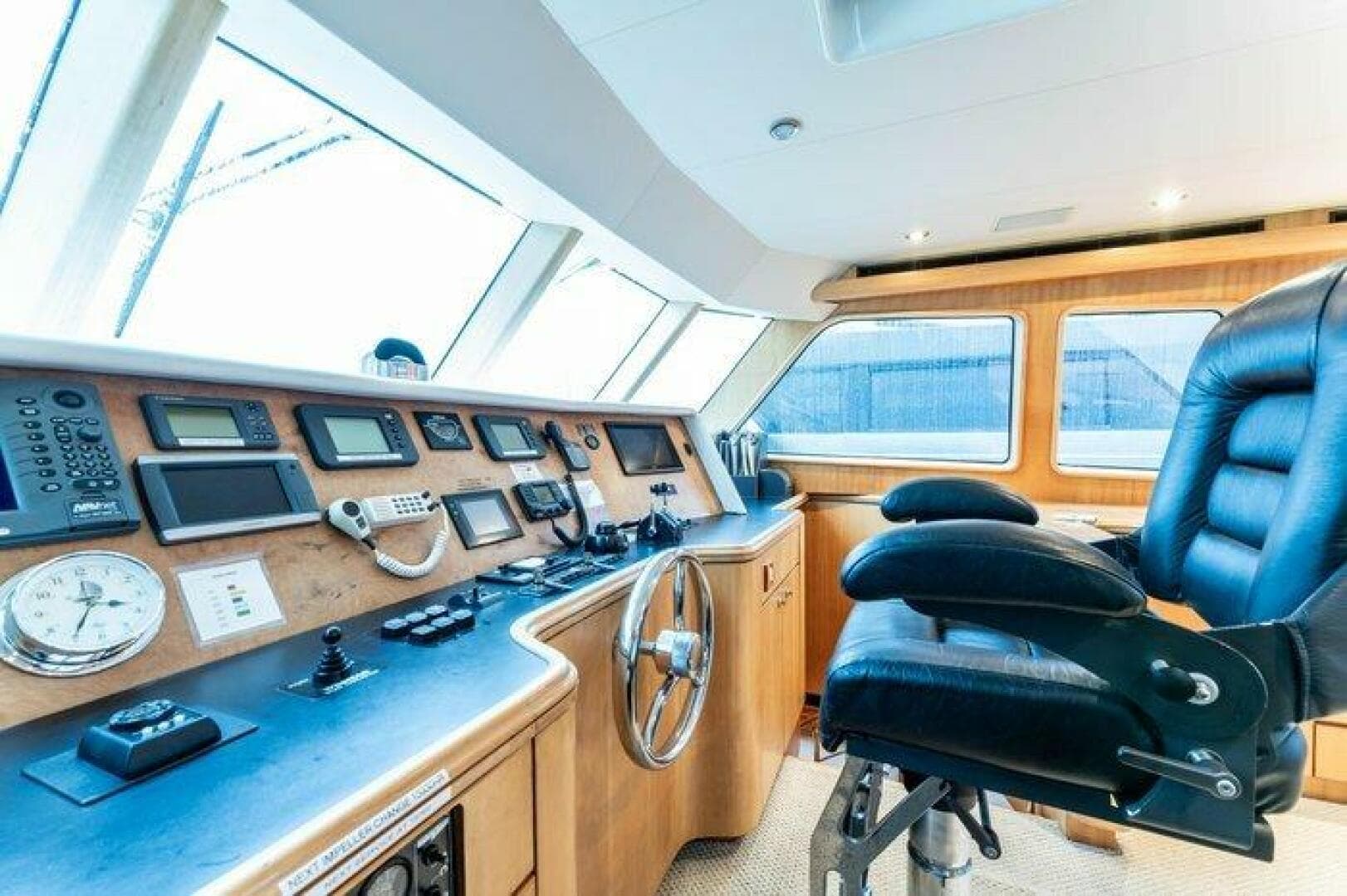 2004 Cheoy Lee 81 Sport Yacht — photo 21