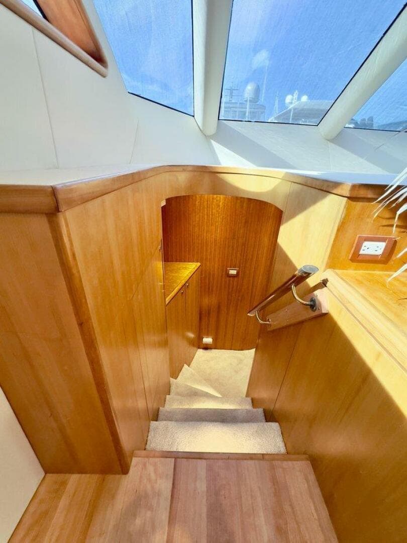 2004 Cheoy Lee 81 Sport Yacht — photo 22