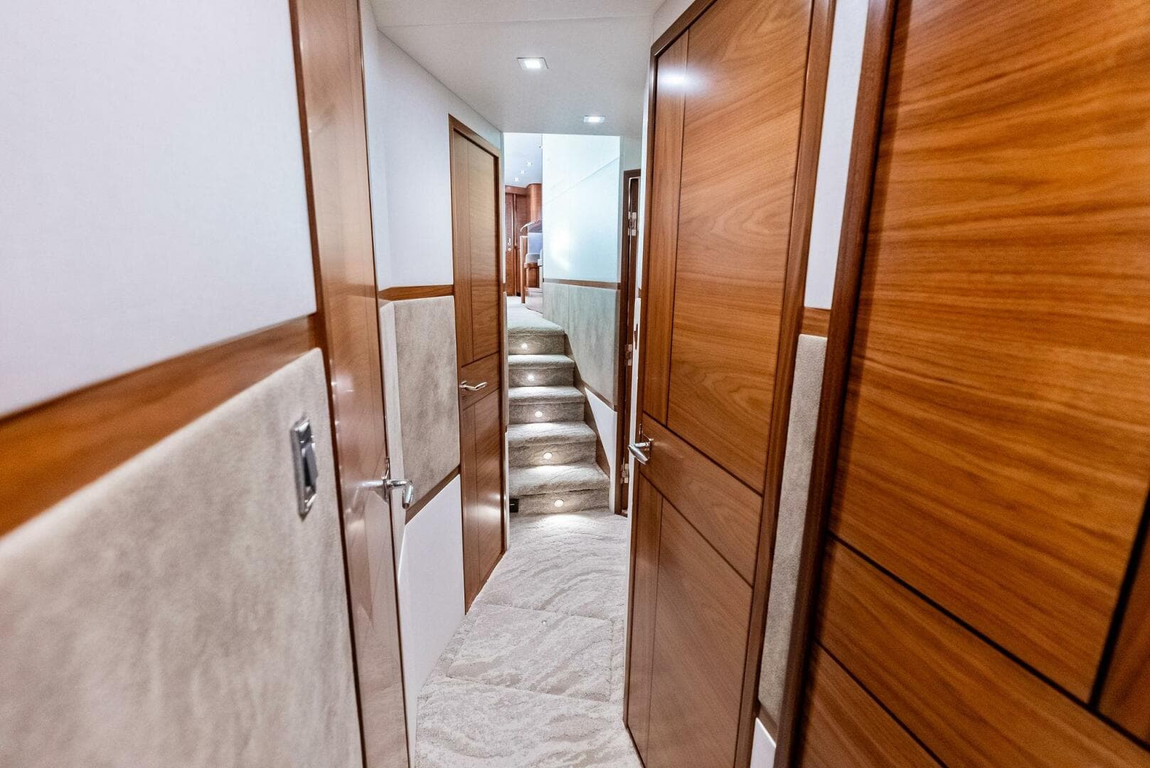 2023 Viking 64 Convertible — photo 20