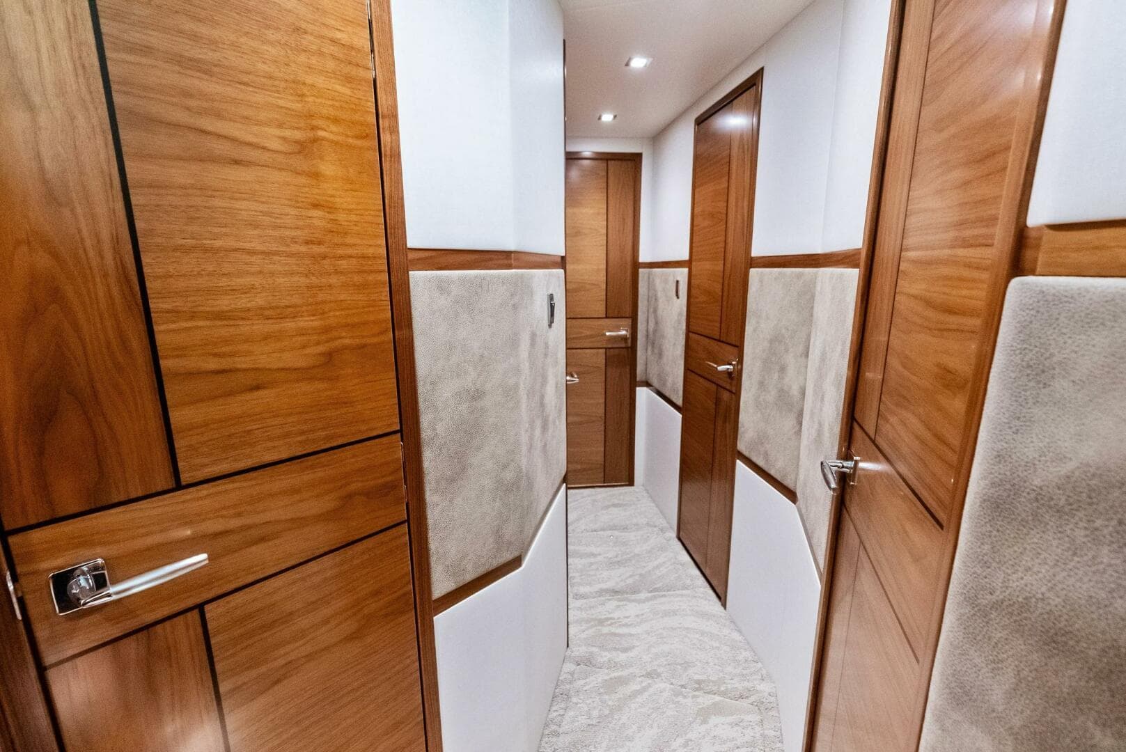 2023 Viking 64 Convertible — photo 22