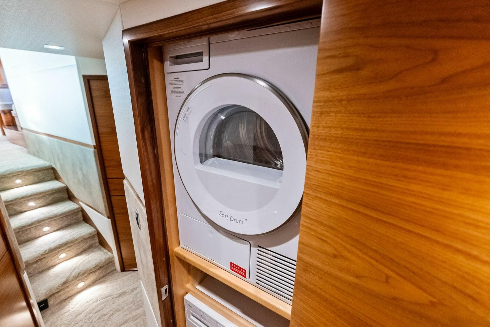 2023 Viking 64 Convertible — photo 24