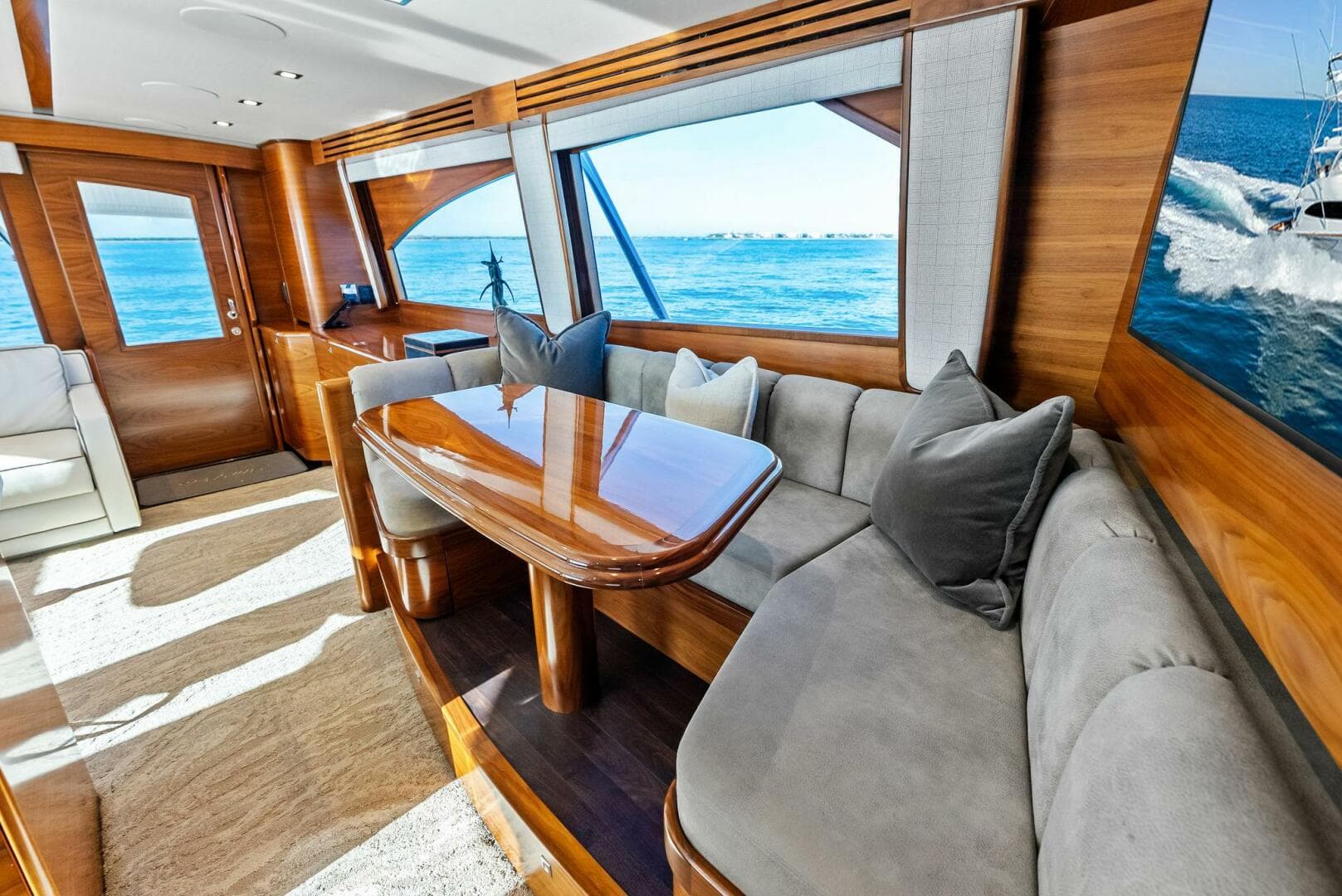 2023 Viking 64 Convertible — photo 18