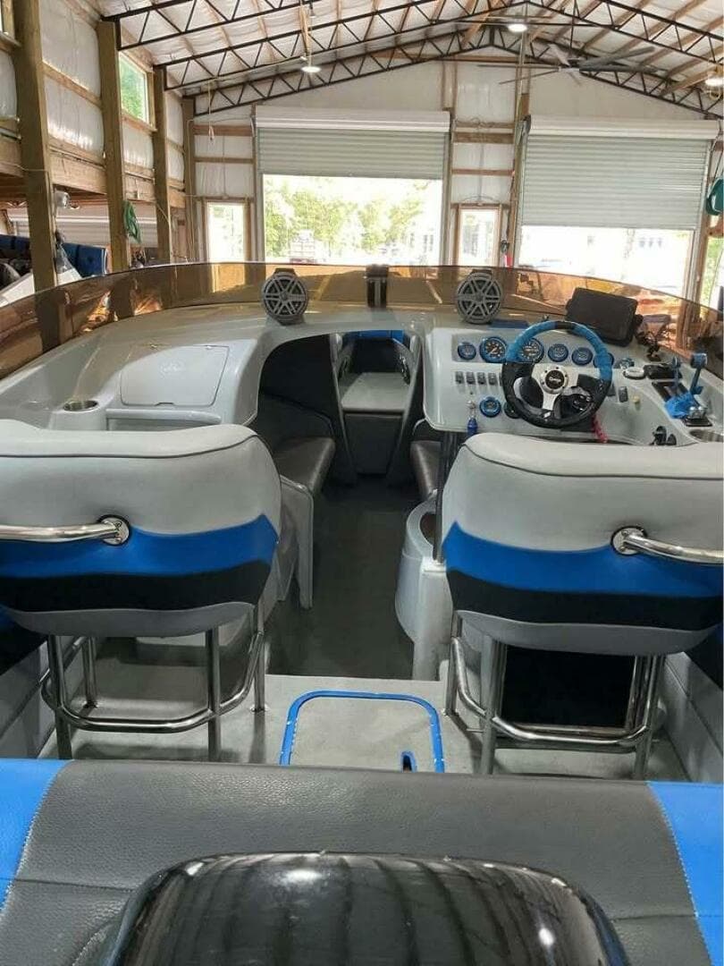 2004 Nordic 28 Heat — photo 6