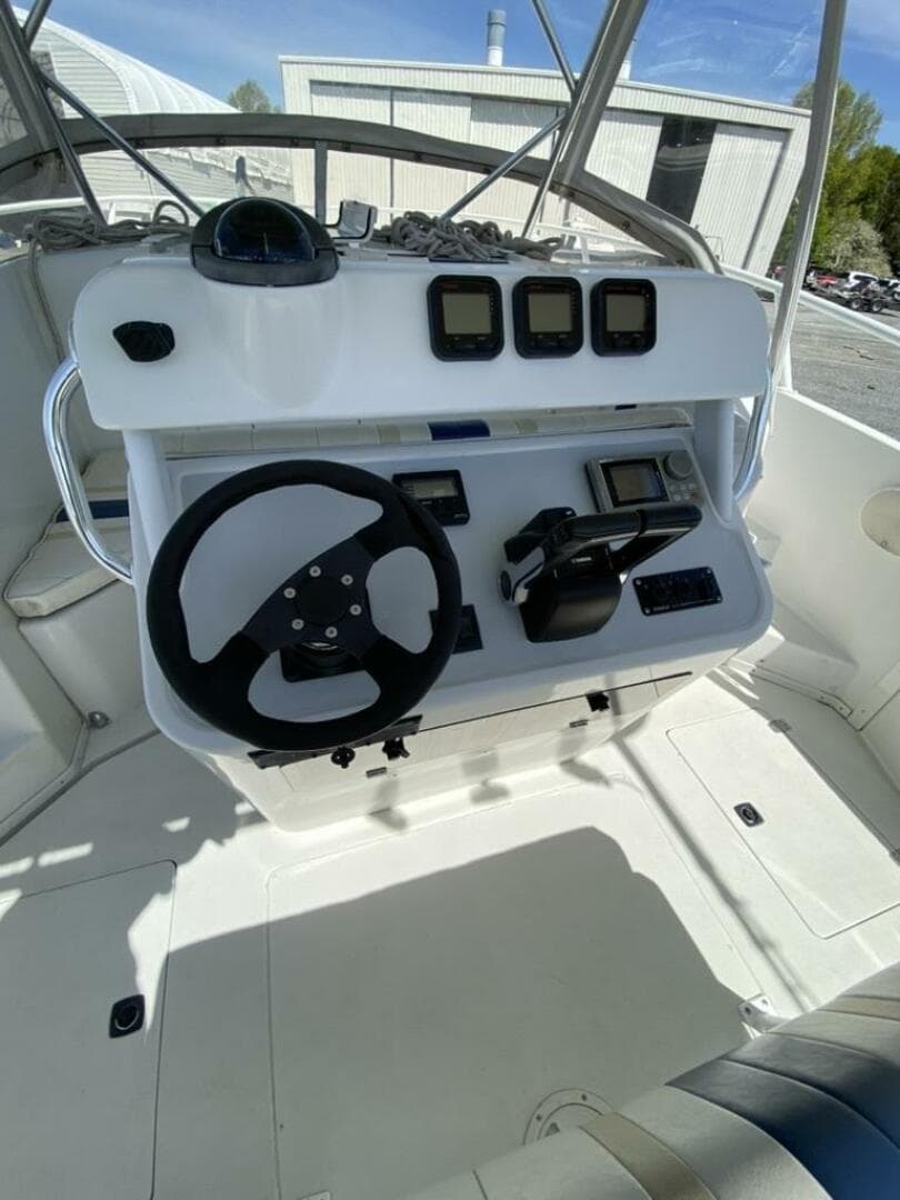 1997 Intrepid 339 WA — photo 31