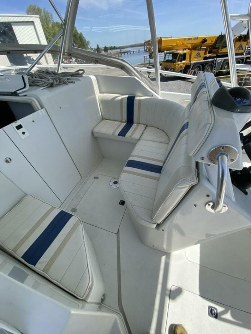 1997 Intrepid 339 WA — photo 18