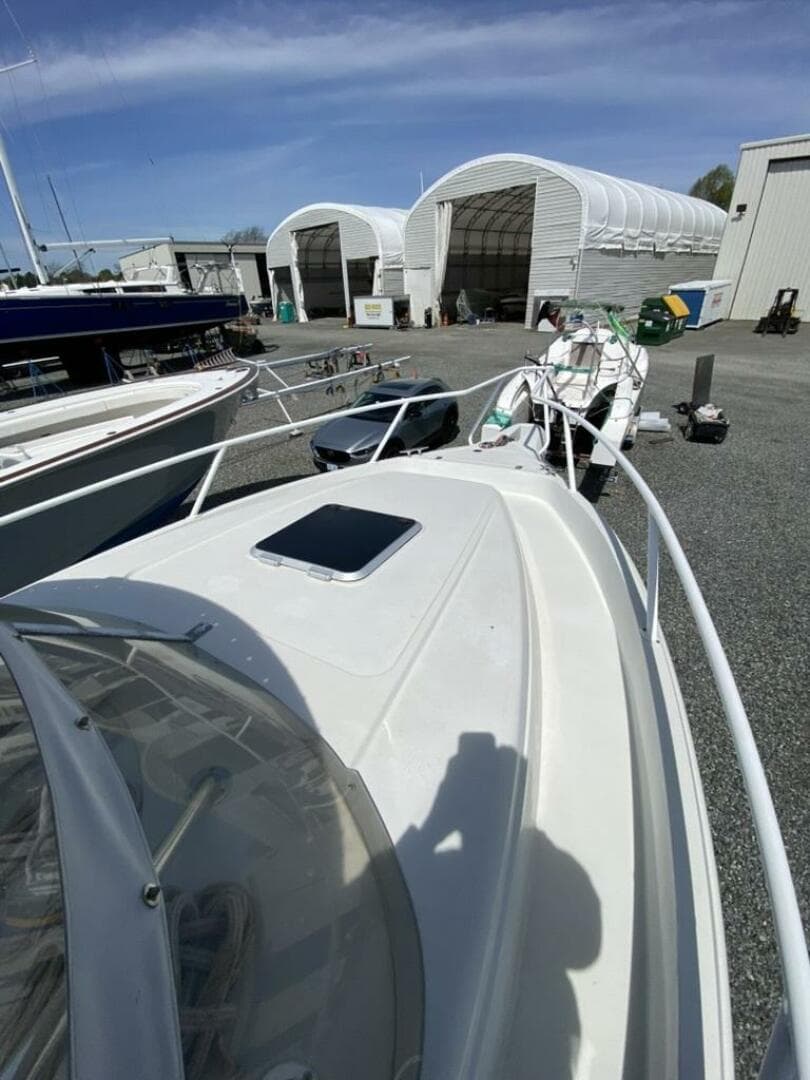 1997 Intrepid 339 WA — photo 27