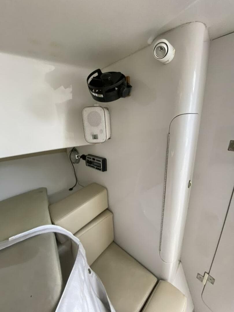 1997 Intrepid 339 WA — photo 26