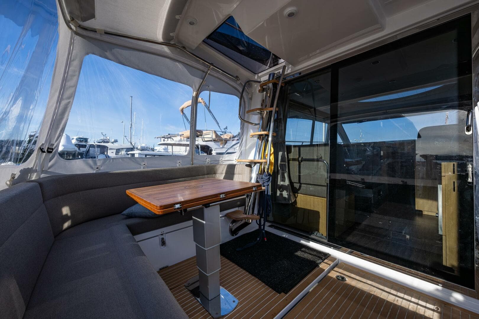 2024 Nimbus 405F — photo 14