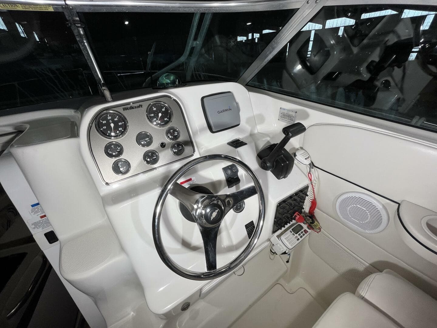 2001 Wellcraft 270 Coastal — photo 20