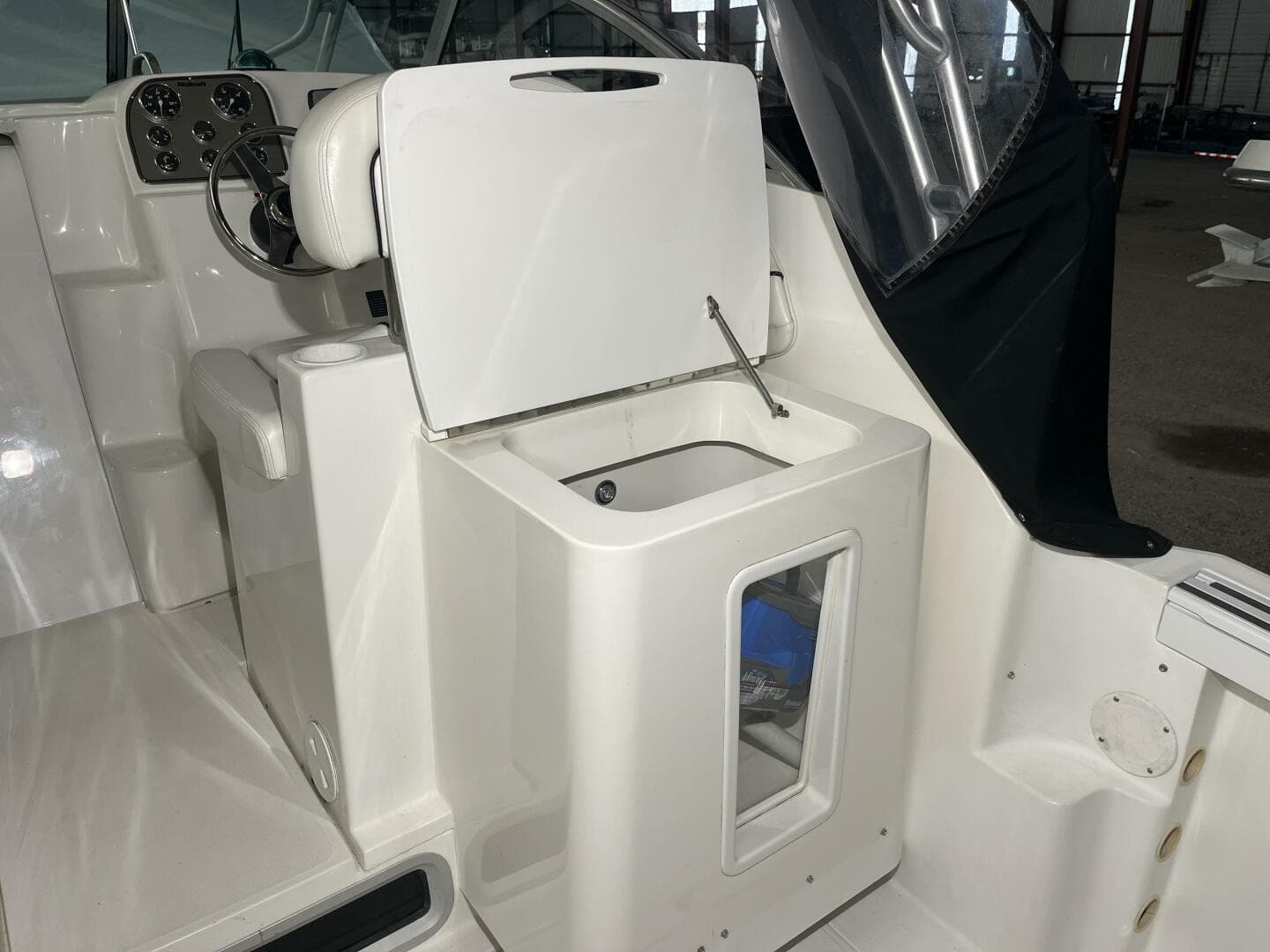 2001 Wellcraft 270 Coastal — photo 67