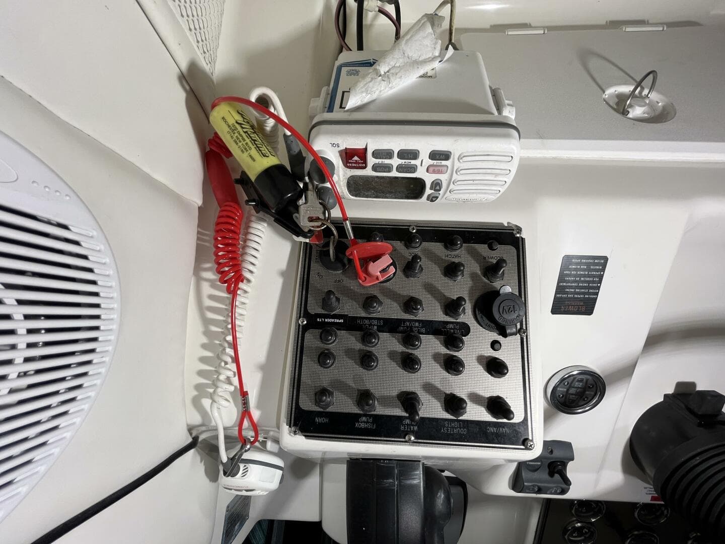 2001 Wellcraft 270 Coastal — photo 19