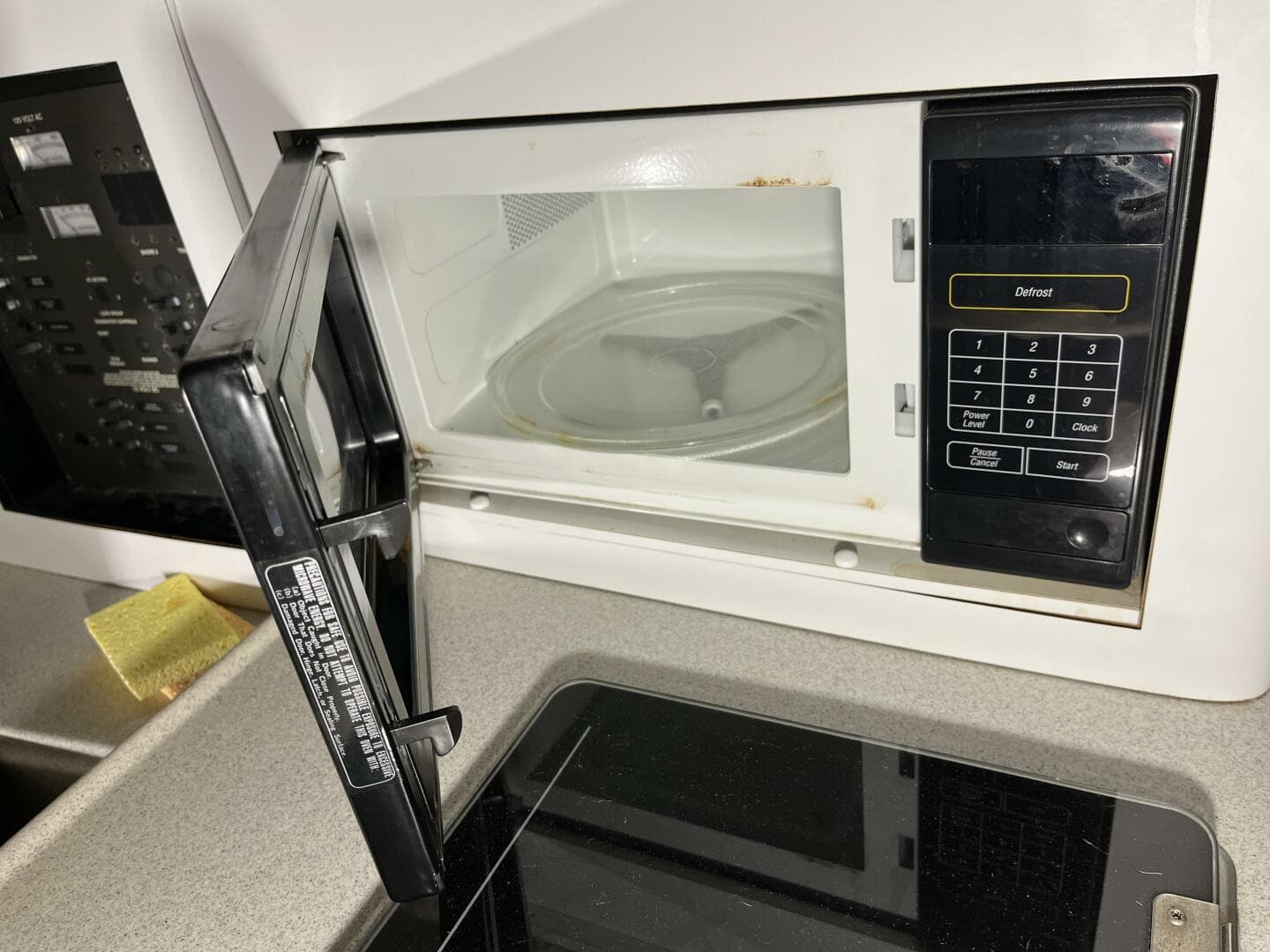 2001 Wellcraft 270 Coastal — photo 32