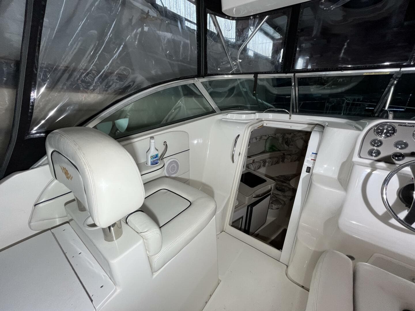 2001 Wellcraft 270 Coastal — photo 17