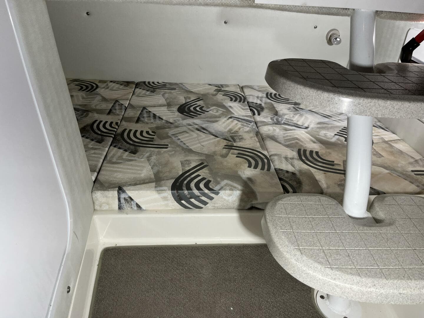 2001 Wellcraft 270 Coastal — photo 37