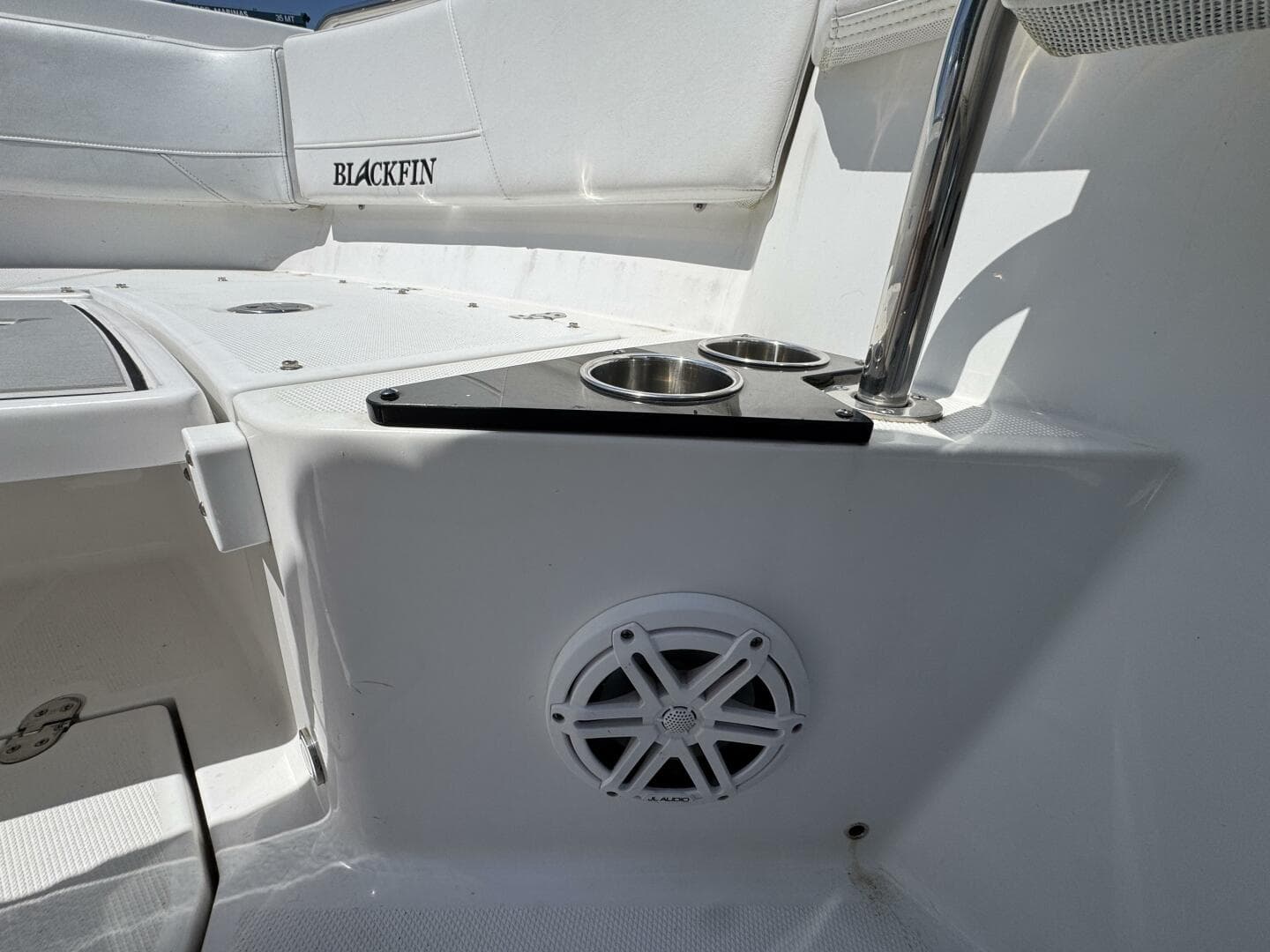 2020 Blackfin 212 CC — photo 34