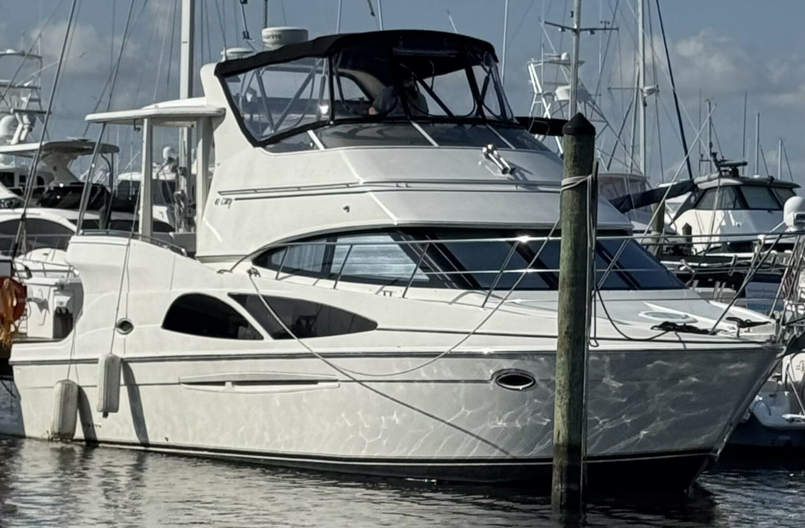 2005 Carver — photo 1