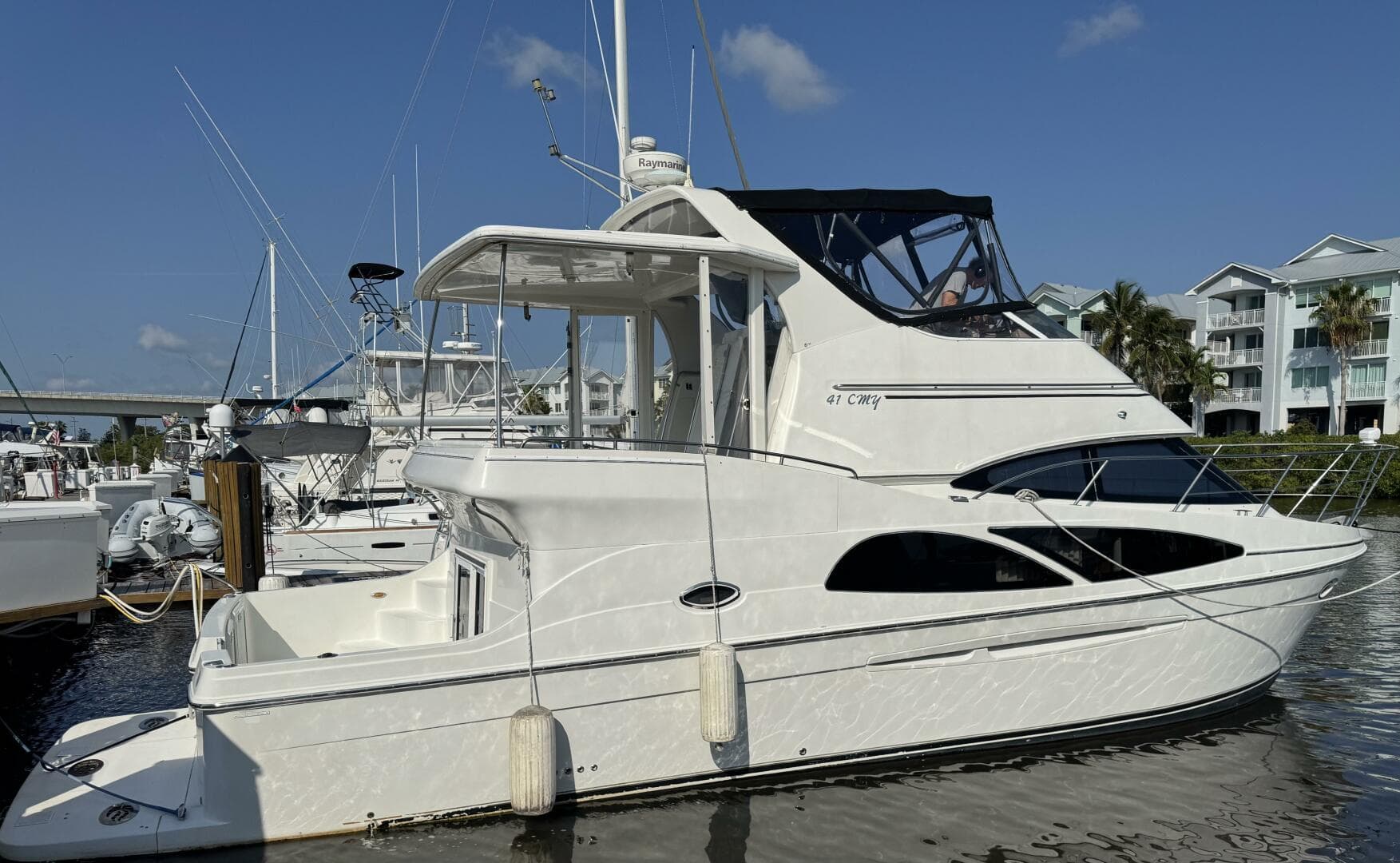 2005 Carver — photo 2