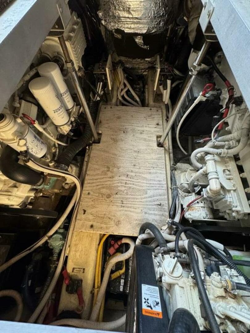 2005 Carver — photo 37