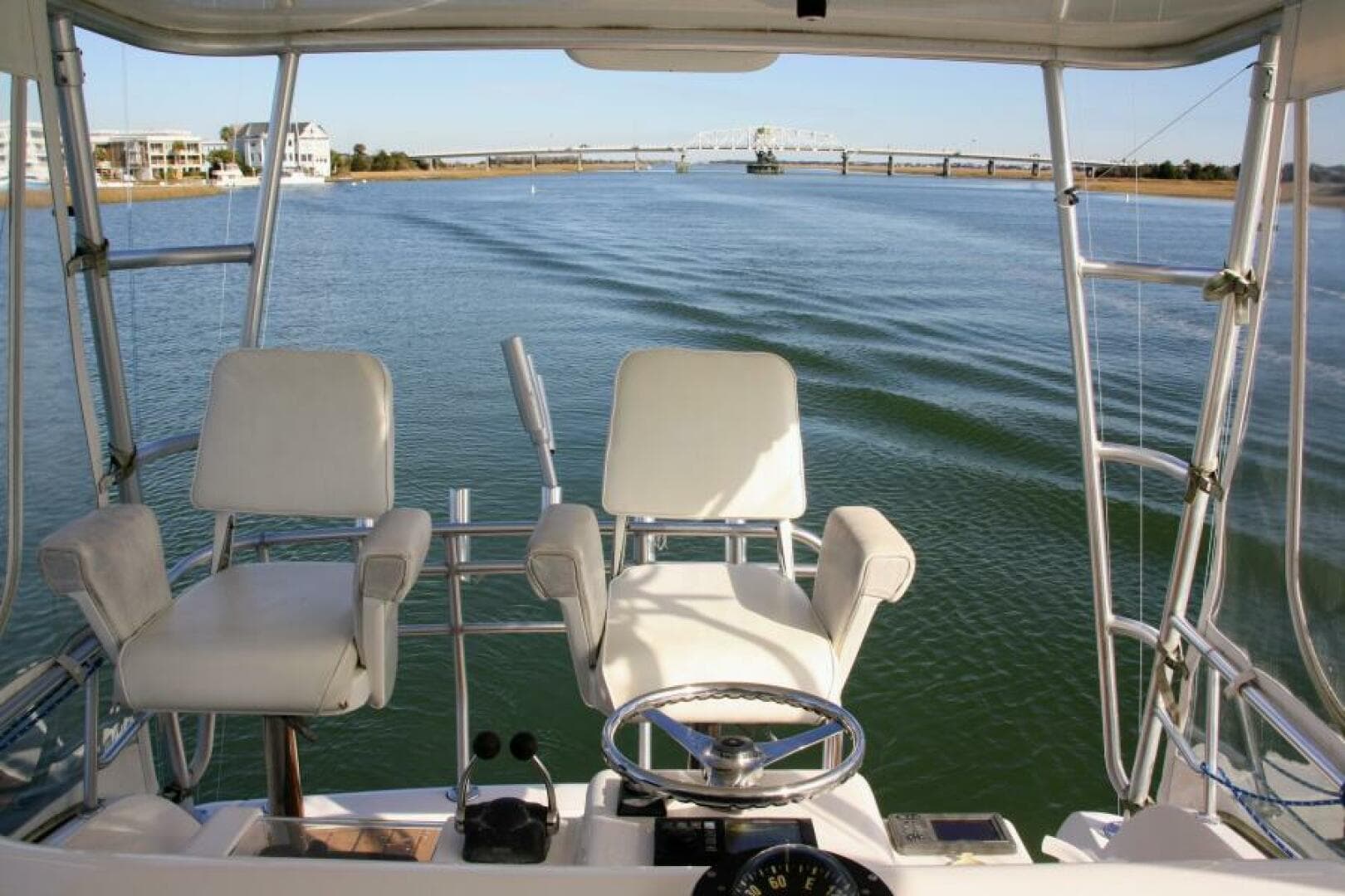 2003 Bertram 390 Convertible — photo 9