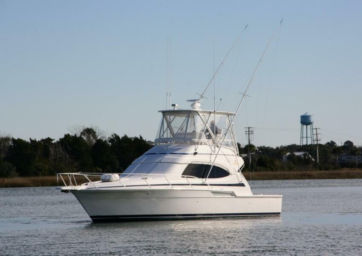2003 Bertram 390 Convertible — photo 2