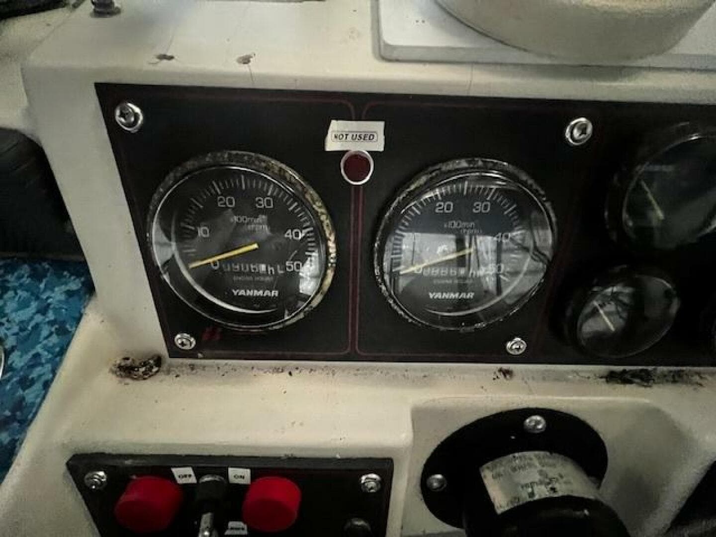 1985 Bayliner 3870 Motoryacht With Flybridge — photo 29