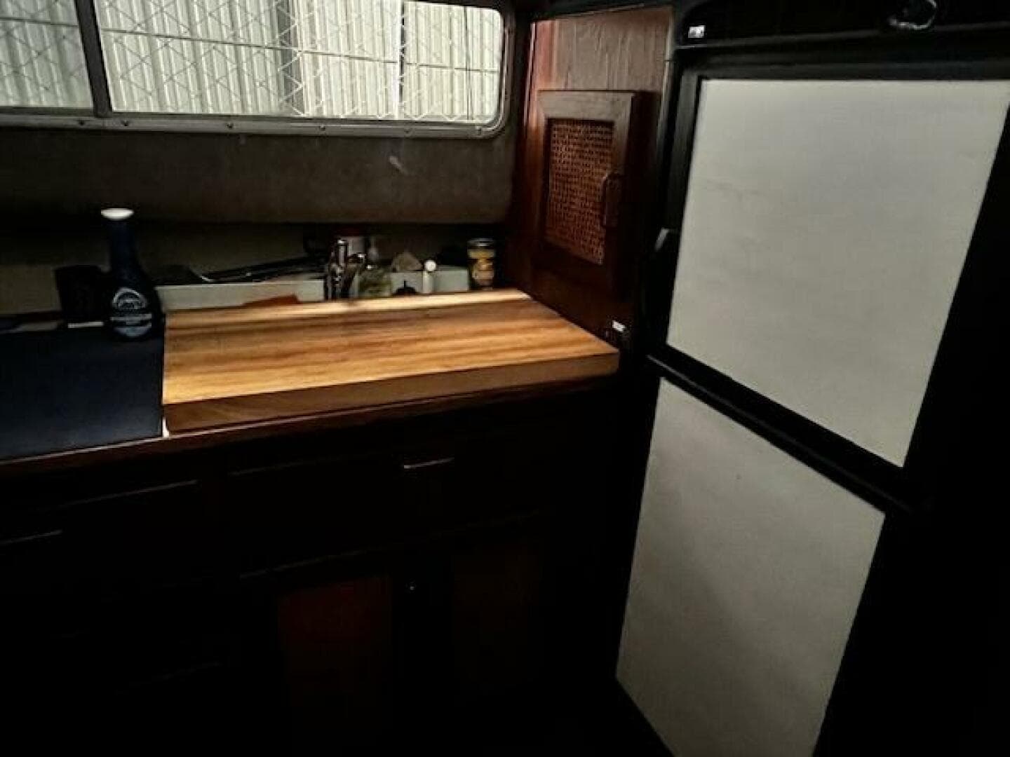 1985 Bayliner 3870 Motoryacht With Flybridge — photo 14