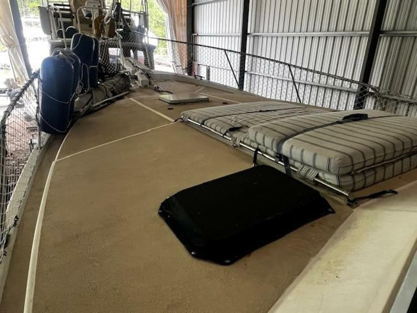 1985 Bayliner 3870 Motoryacht With Flybridge — photo 22