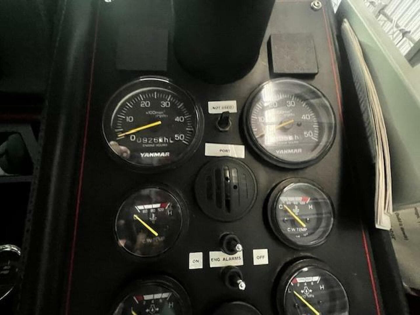 1985 Bayliner 3870 Motoryacht With Flybridge — photo 9