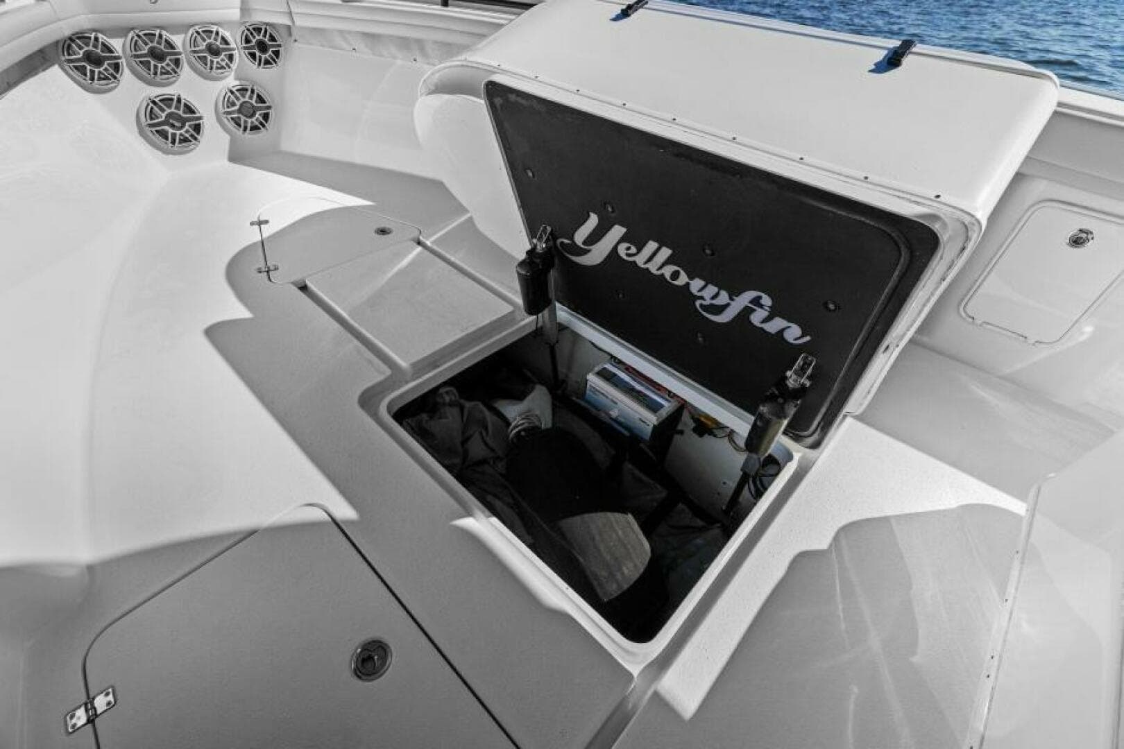 2021 Yellowfin 39 Center Console — photo 11