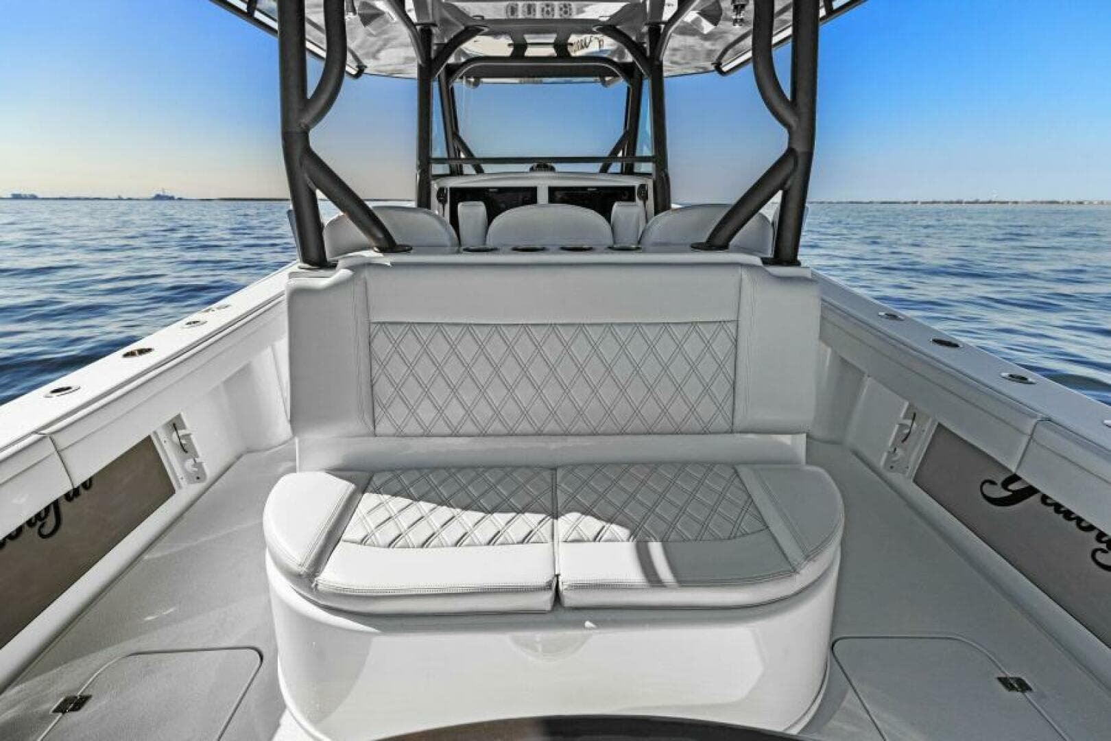 2021 Yellowfin 39 Center Console — photo 32