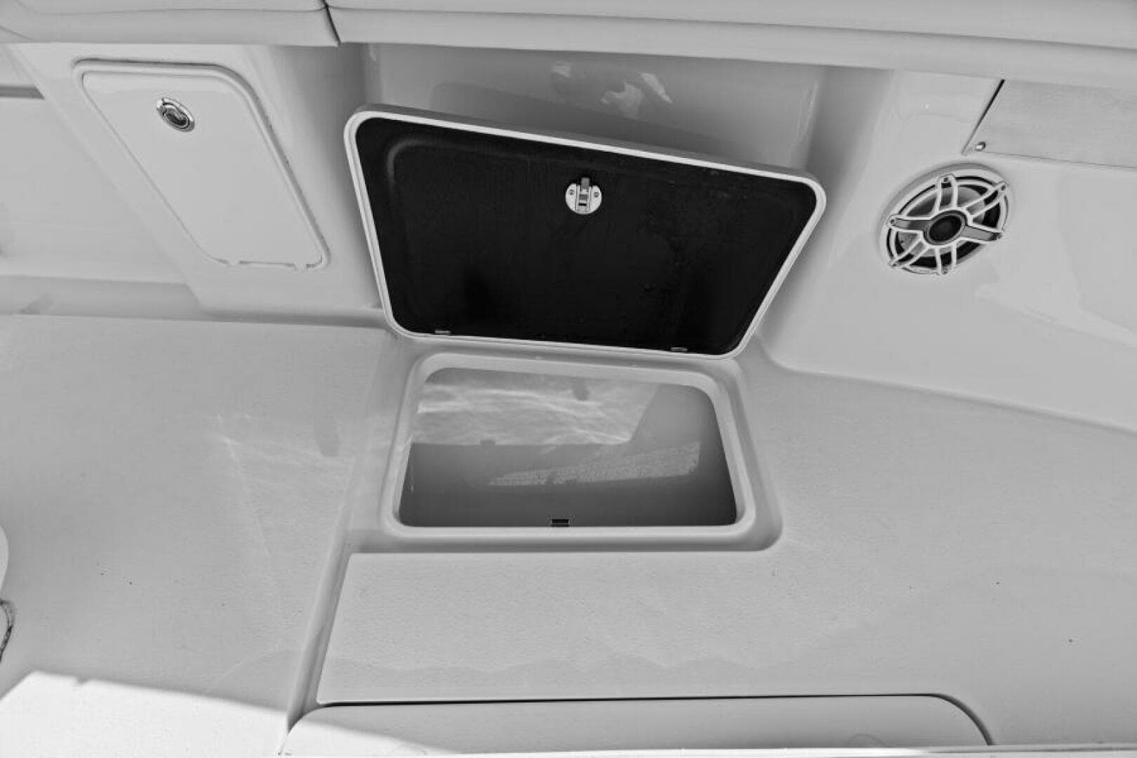 2021 Yellowfin 39 Center Console — photo 19